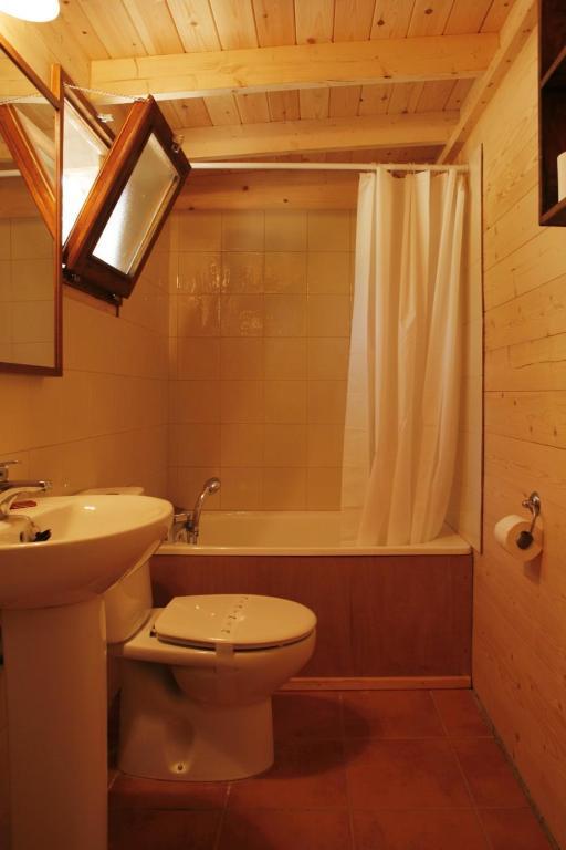 Camping Maçanet de Cabrenys Cameră foto