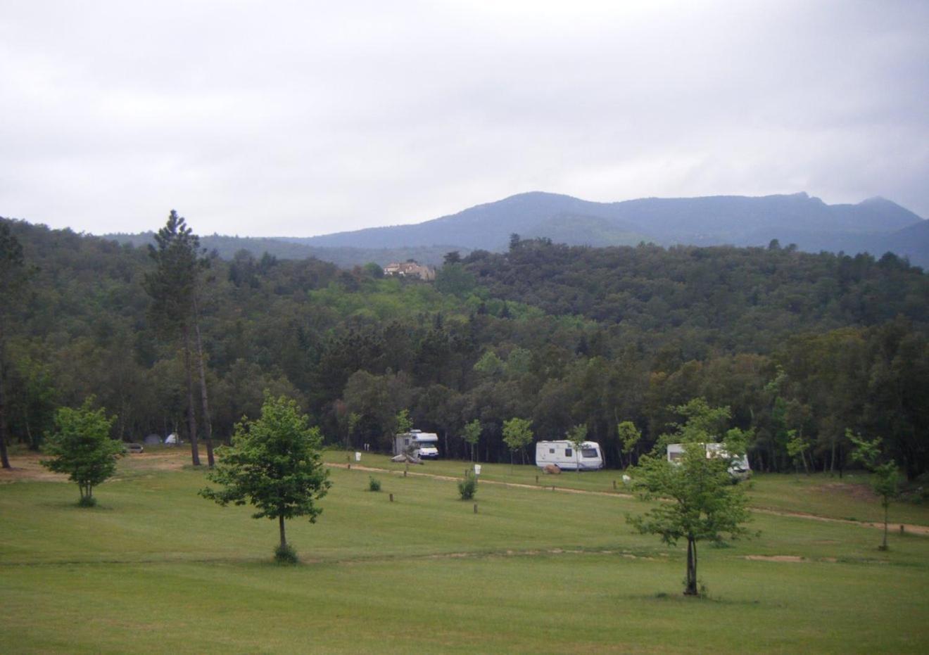 Camping Maçanet de Cabrenys Exterior foto